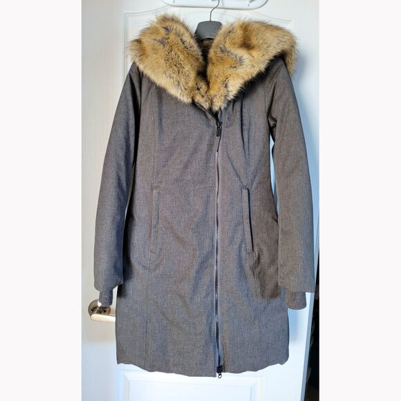 NWOT Aritzia Babaton St. Moritz Parka (XXS) - Picture 4 of 15